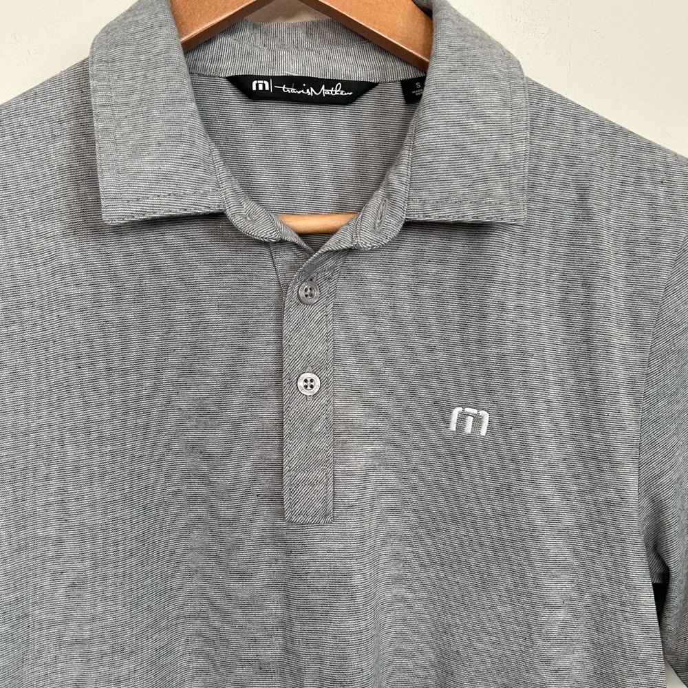 TRAVIS MATHEW mens small soft cotton golf polo